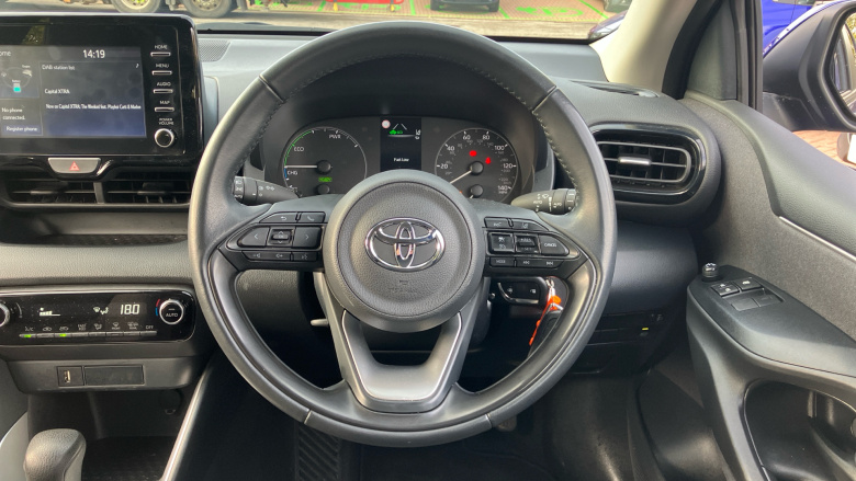 Toyota Yaris 1.5 Hybrid Icon 5dr CVT Hybrid Hatchback